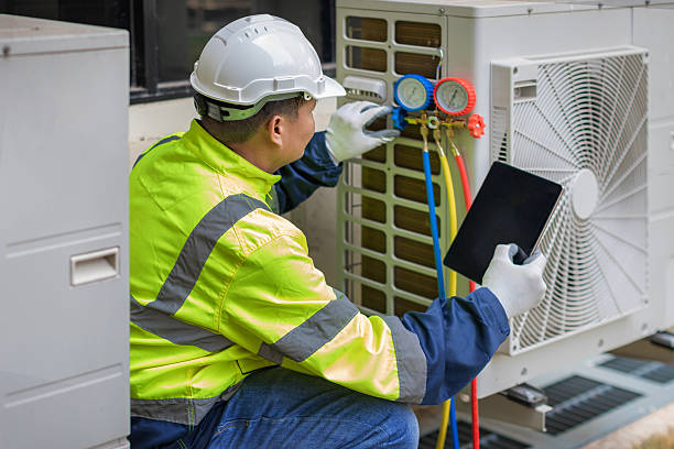 Professional Hvac technician working in Tenafly, NJ